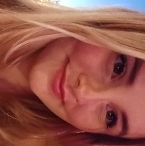 Meet your Posher, Evie mai